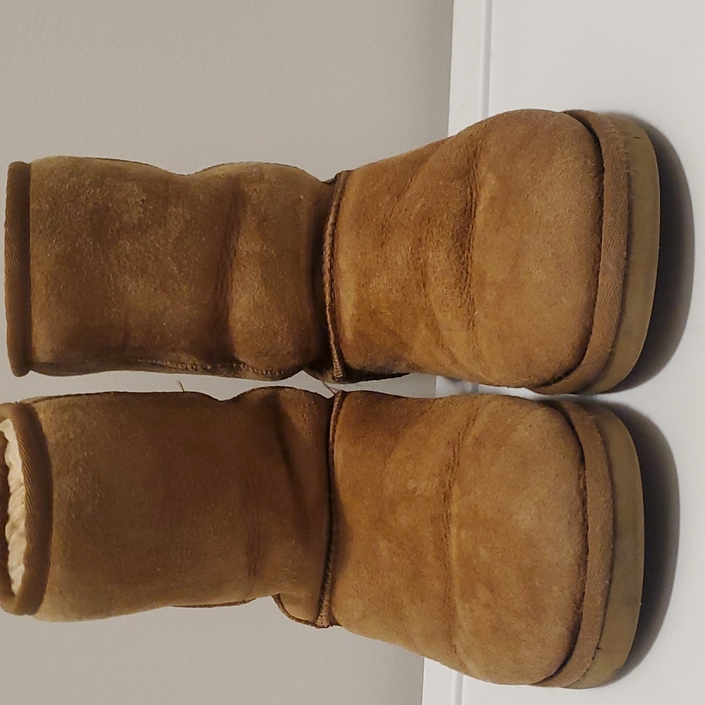 UGG short boots